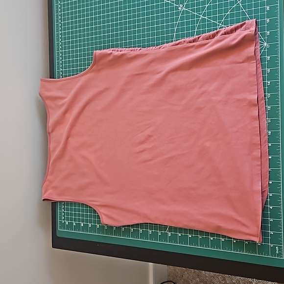 pink ann taylor medium top with stripe design in front - Picture 3 of 3